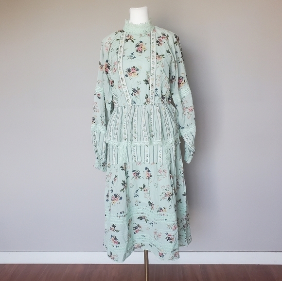 Anthropologie Dresses & Skirts - NWOT Anthropologie Hemant and Nandita Amour Floral Lace Skirt and Top Set Mint